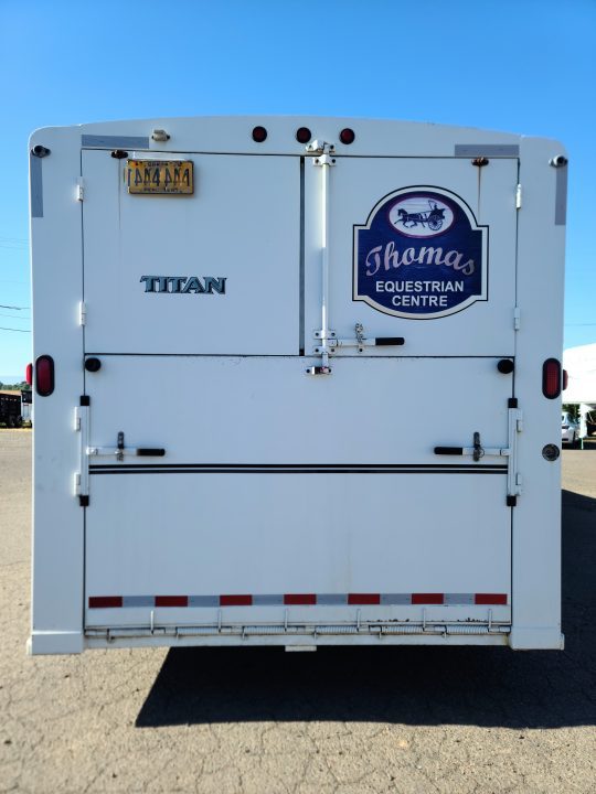 Used 2007 Titan Classic Stock 8ft LQ w/ Wench for a Carriage 2 Horse Trailer + stock box