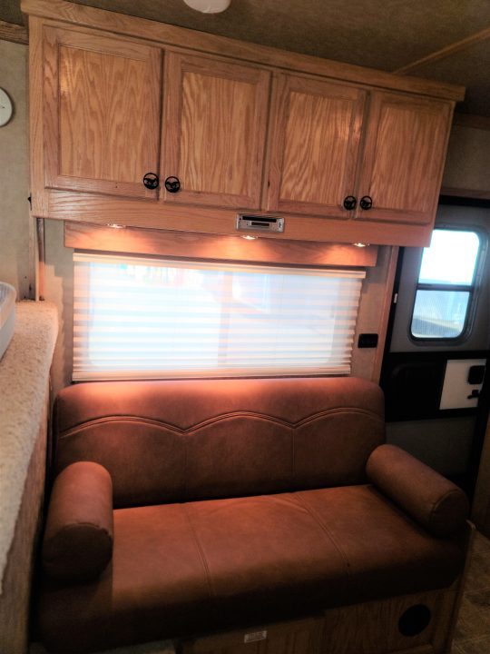 Used 2007 Titan Classic Stock 8ft LQ w/ Wench for a Carriage 2 Horse Trailer + stock box