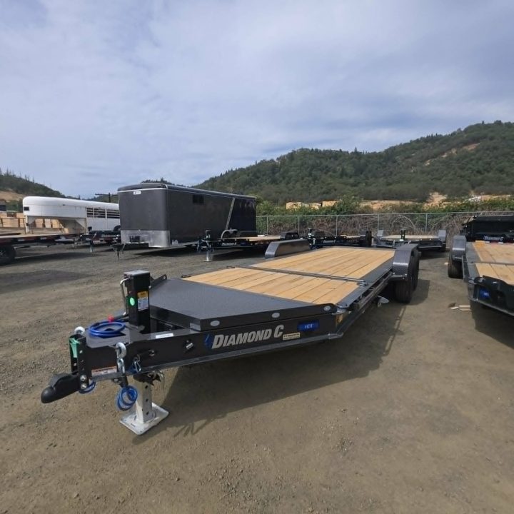 New SALE! 2026 Diamond C Trailers HDT207 82X20 Equipment Trailer 15500 GVWR CARBON METALLIC GRAY
