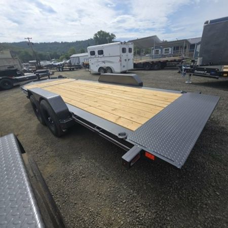 New SALE! 2026 Diamond C Trailers HDT207 82X20 Equipment Trailer 15500 GVWR CARBON METALLIC GRAY