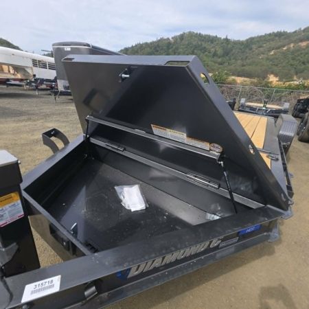 New SALE! 2026 Diamond C Trailers HDT207 82X20 Equipment Trailer 15500 GVWR CARBON METALLIC GRAY