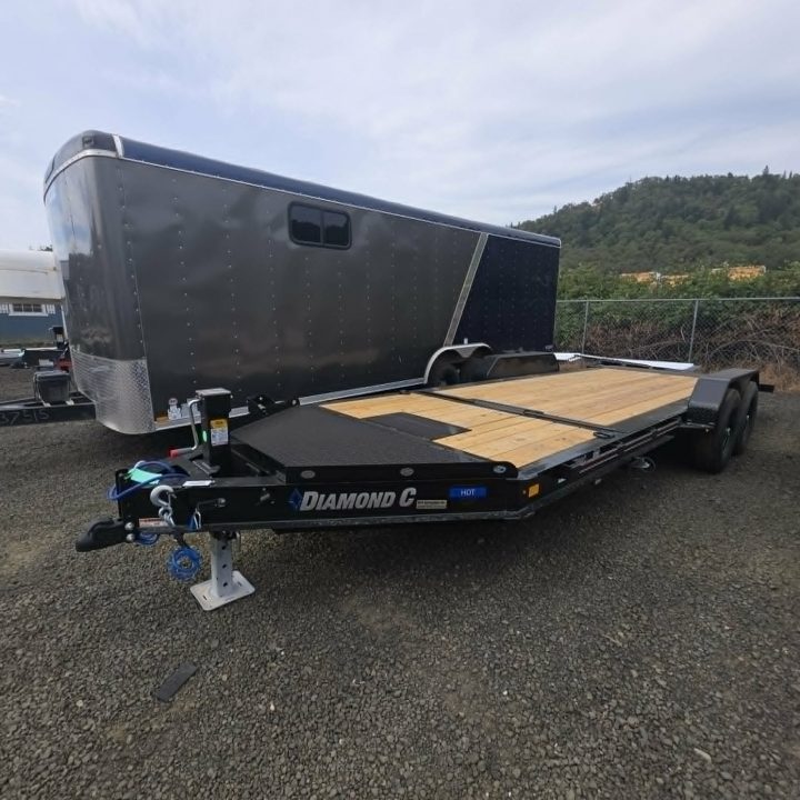 New SALE! SPLIT-TILT 2026 Diamond C HDT207 82X20 15500 GVWR WINCH ROLLER Equipment Trailer ONYX BLACK