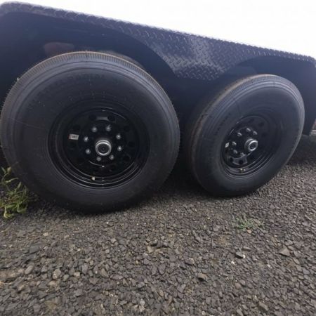 New SALE! SPLIT-TILT 2026 Diamond C HDT207 82X20 15500 GVWR WINCH ROLLER Equipment Trailer ONYX BLACK