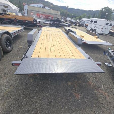 New SALE! 2026 Diamond C Trailers HDT207 82X22 Equipment Trailer 15500 GVWR CARBON METALLIC GRAY