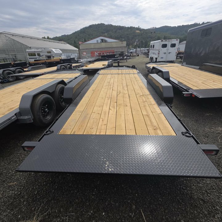 New SALE! 2026 Diamond C Trailers HDT207 82X20 15500 GVWR Equipment Trailer ONYX BLACK