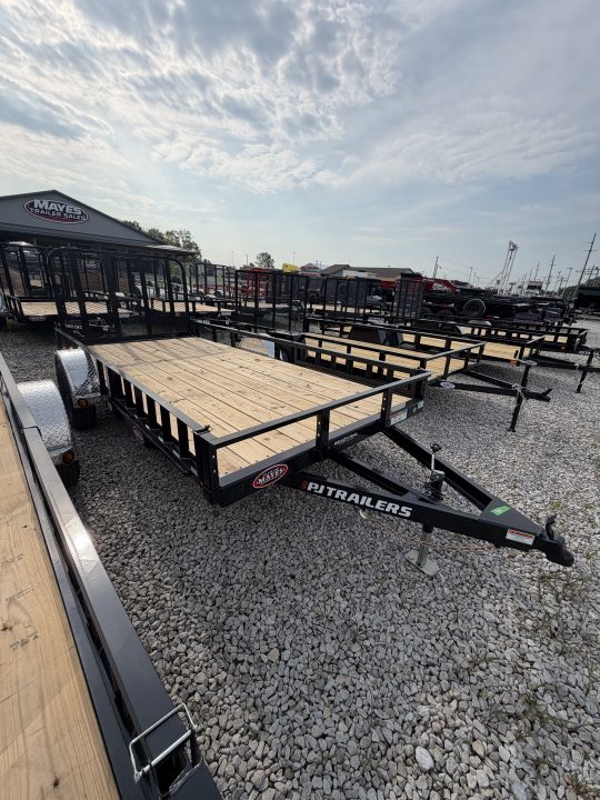 New 2027 PJ TRAILER UTILITY U8141 83X14 SA STRAIGHT DECK W/ ATV RAMPS (GVW:2995) BLACK