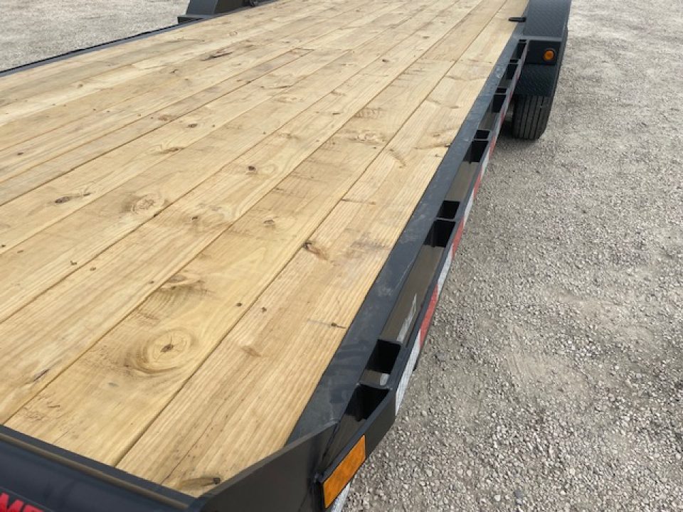 New 2027 Canada Trailers 24 ft Triple Axle Equipment Trailer