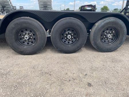 New 2027 Canada Trailers 24 ft Triple Axle Equipment Trailer