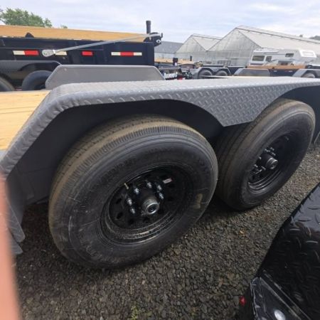 New SALE! 15500 GVWR EQUIPMENT 2026 Diamond C Trailers HDT207 82X20 SPLIT-TILT TRAILER CEMENT GRAY