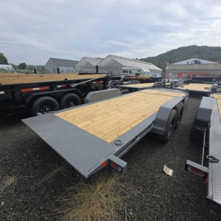 New SALE! 15500 GVWR EQUIPMENT 2026 Diamond C Trailers HDT207 82X20 SPLIT-TILT TRAILER CEMENT GRAY