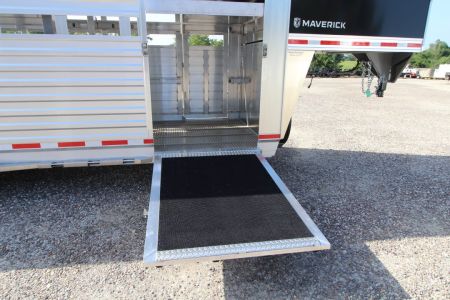 New 2027 EBY Trailers 24' MAVERICK Stock / Stock Combo Trailer