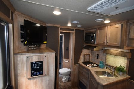 New 2026 Merhow Trailers 8009 Lonestar Horse Trailer