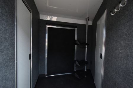 New 2026 Merhow Trailers 8009 Lonestar Horse Trailer