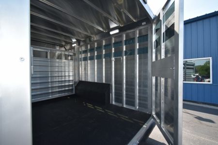 New 2026 Merhow Trailers 8009 Lonestar Horse Trailer