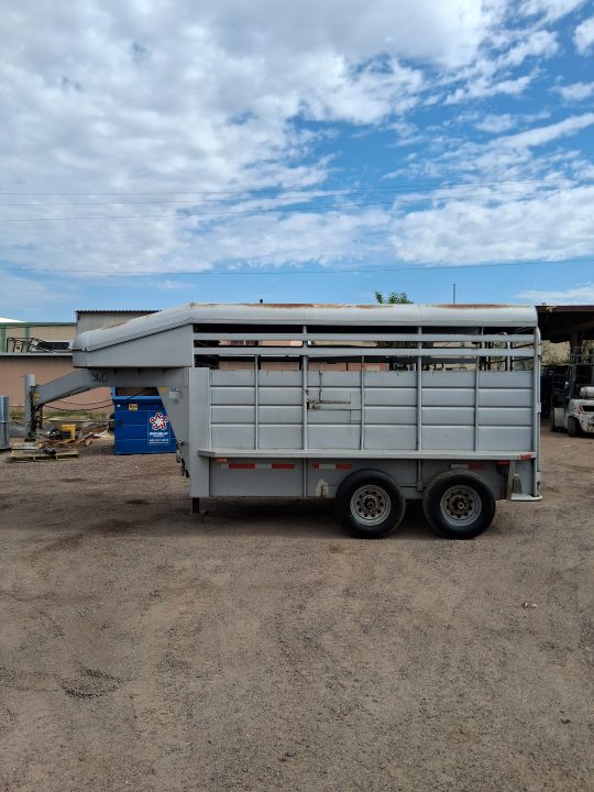 Used 1998 CM Trailers BRUSH BUSTER MT 12' Stock / Stock Combo Trailer