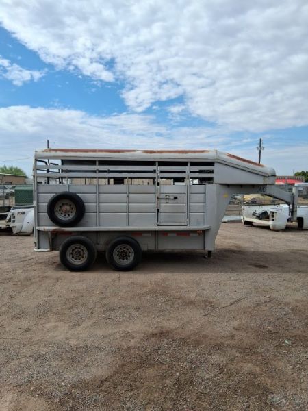 Used 1998 CM Trailers BRUSH BUSTER MT 12' Stock / Stock Combo Trailer