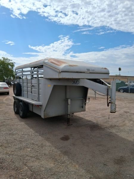 Used 1998 CM Trailers BRUSH BUSTER MT 12' Stock / Stock Combo Trailer