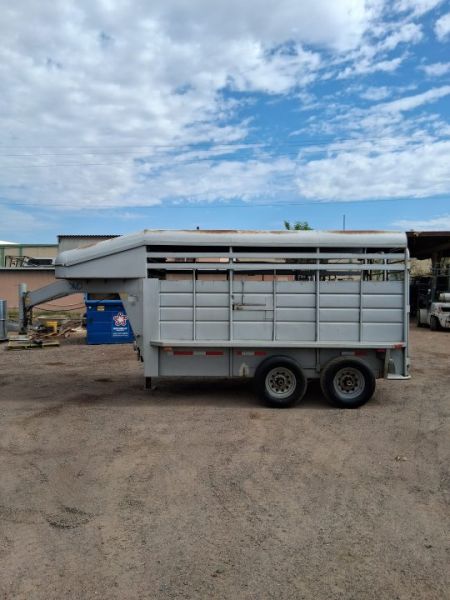 Used 1998 CM Trailers BRUSH BUSTER MT 12' Stock / Stock Combo Trailer
