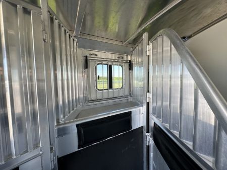 Used 2008 4-Star Trailers 3H BP Horse Trailer