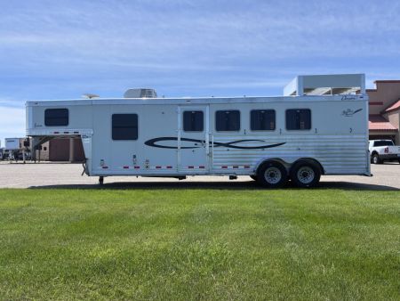 Used 2009 Cherokee 4H LQ Horse Trailer