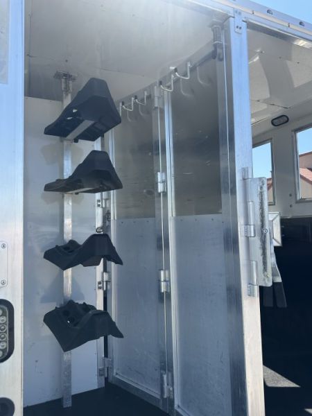 Used 2014 Lakota 4H 13' LQ Horse Trailer