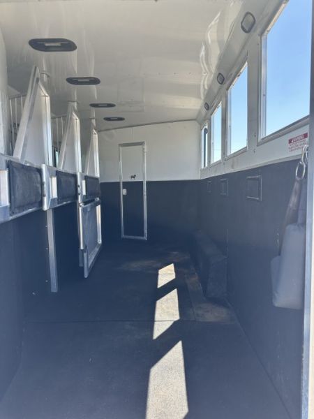 Used 2014 Lakota 4H 13' LQ Horse Trailer