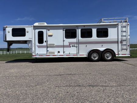 Used 2003 Silver Star 3H LQ Horse Trailer