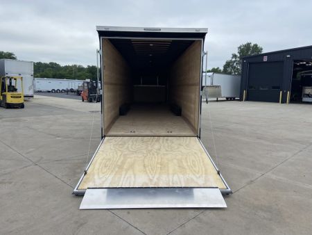 New United UXGN-8.546 Car Trailer