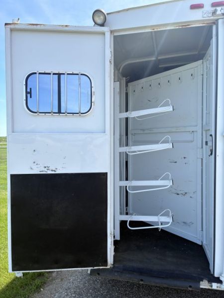 Used 2001 Trails West 4H LQ Horse Trailer