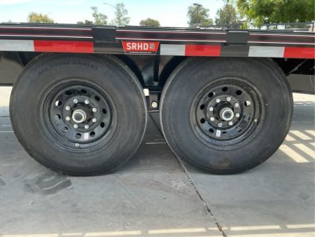 New 2026 Diamond C Trailers FMAX207L25X102MR 8.5FT X 25FT 15.5K GVW Gooseneck Equipment Trailer