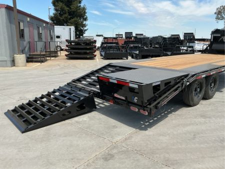 New 2026 Diamond C Trailers FMAX207L25X102MR 8.5FT X 25FT 15.5K GVW Gooseneck Equipment Trailer