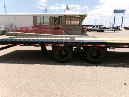 New 2026 Load Trail 32' GN Flatbed w/ 12' Hydraulic Dovetail 24k