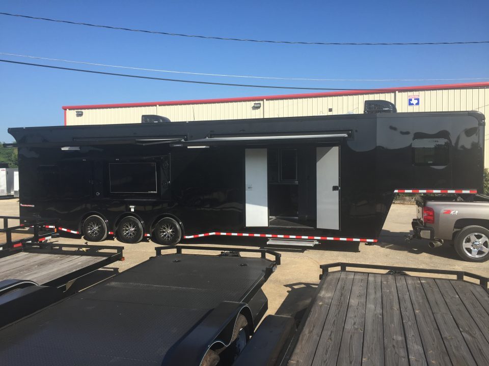 New 2026 Cargo Mate 40' G/N Motorcycle Living Qtrs