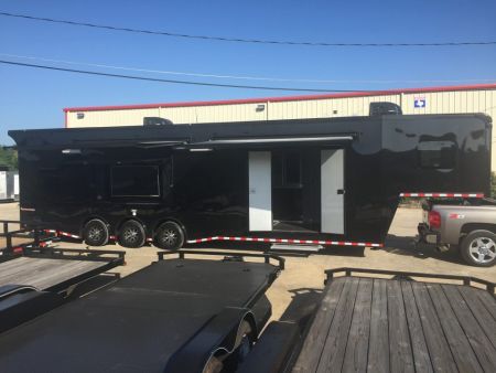 New 2026 Cargo Mate 40' G/N Motorcycle Living Qtrs