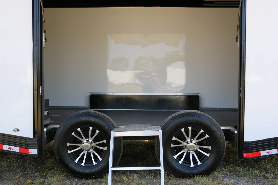 New 24FT W/FULL ESCAPE DOOR RACE TRAILER