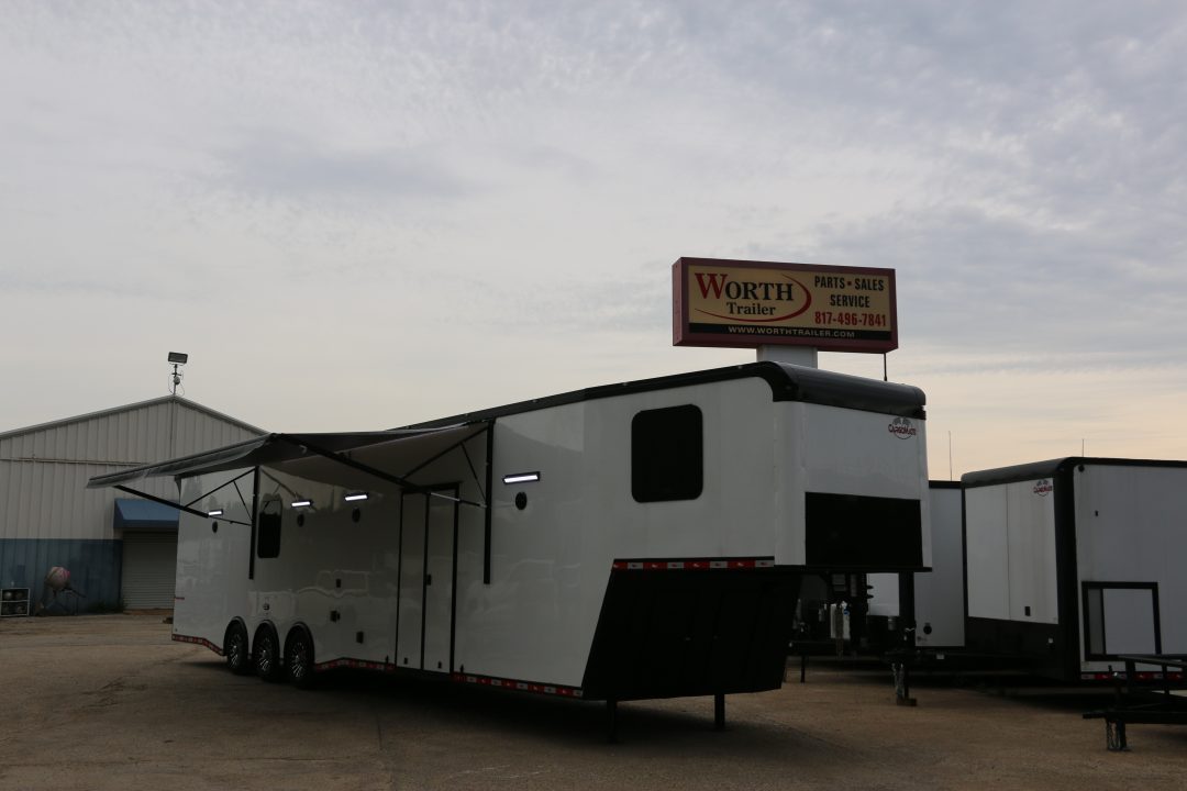 New 2026 Cargo Mate 8.5 X 44 ELIMINATOR SS RACE TRAILER W/ BATH, BED AND MUCH MORE