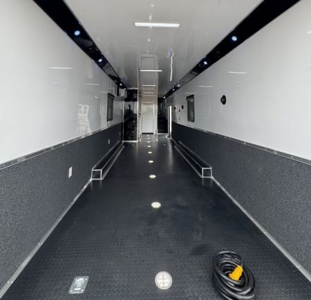 New 2026 Cargo Mate 8.5 X 44 ELIMINATOR SS RACE TRAILER W/ BATH, BED AND MUCH MORE