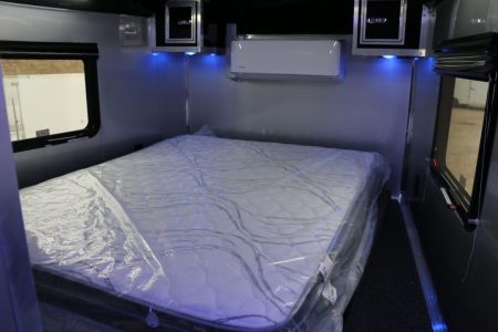 New 2026 Cargo Mate 8.5 X 44 ELIMINATOR SS RACE TRAILER W/ BATH, BED AND MUCH MORE
