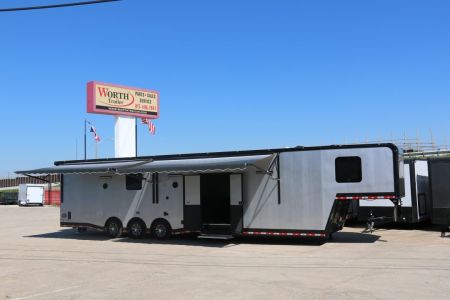 New 2025 Cargo Mate 8.5'X44' GOOSENECK RACECAR TRAILER