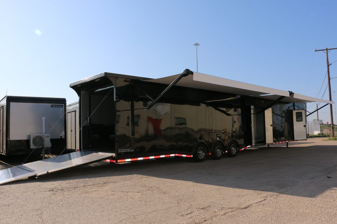 New 2026 Cargo Mate 8.5x52' ELIMINATOR SS WITH LIVING QUARTERS, MINI SPLIT, KITCHEN, AWNING, AND MORE!!!