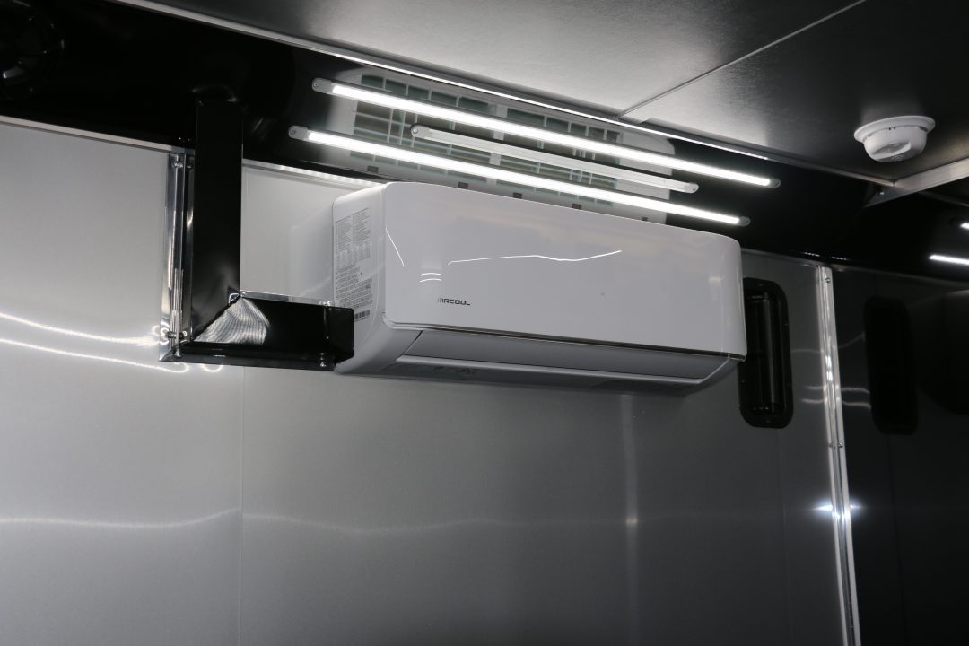 New 2026 Cargo Mate 8.5x52' ELIMINATOR SS WITH LIVING QUARTERS, MINI SPLIT, KITCHEN, AWNING, AND MORE!!!