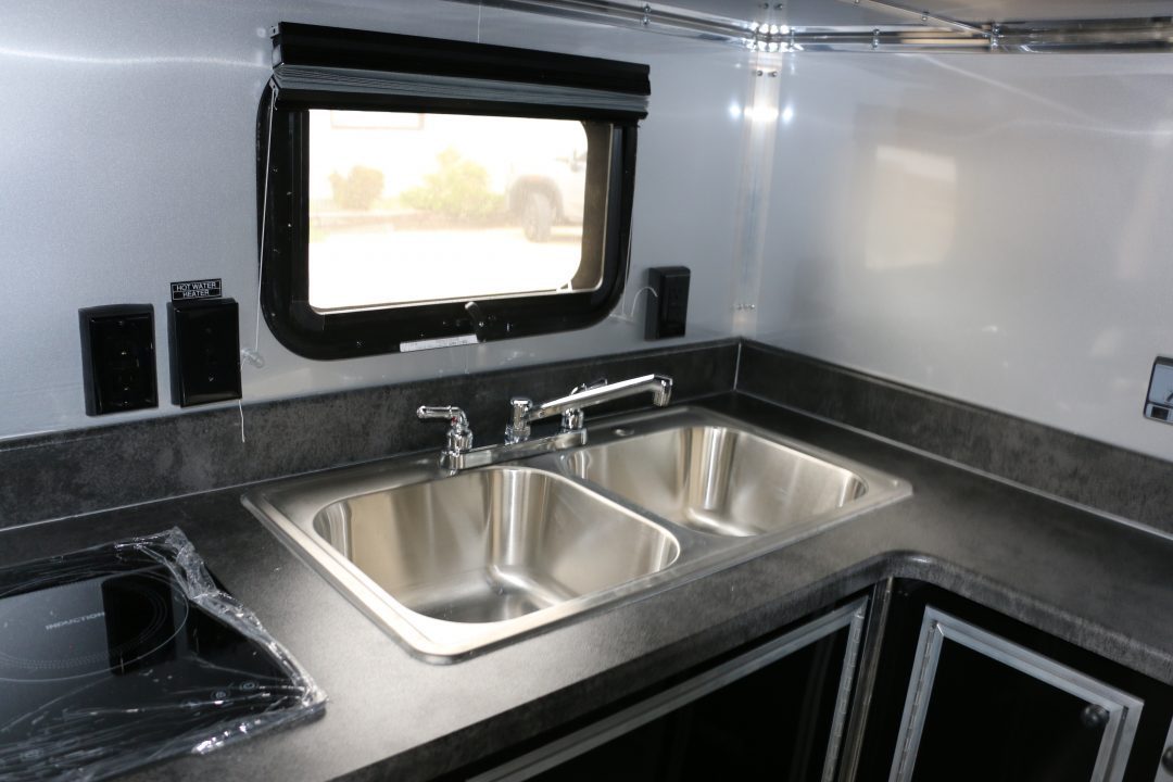 New 2026 Cargo Mate 8.5x52' ELIMINATOR SS WITH LIVING QUARTERS, MINI SPLIT, KITCHEN, AWNING, AND MORE!!!