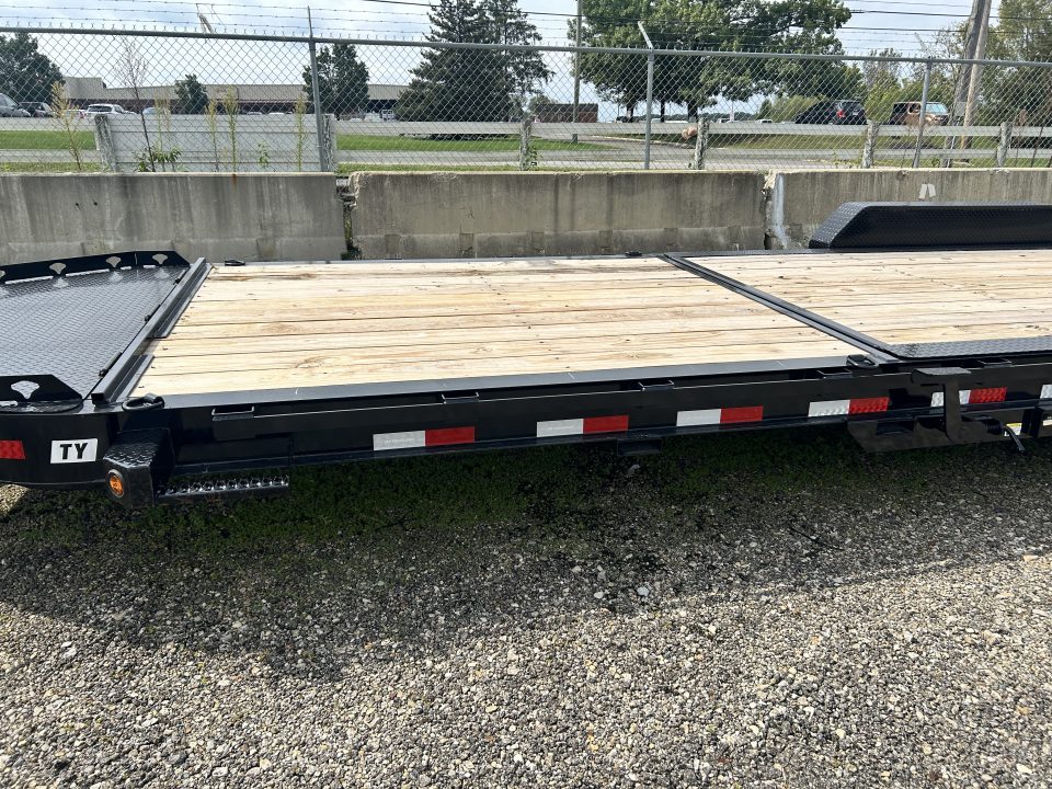 New 2027 PJ Trailers 24 FT I-BEAM FRAME TILT TRAILER 15K GVWR