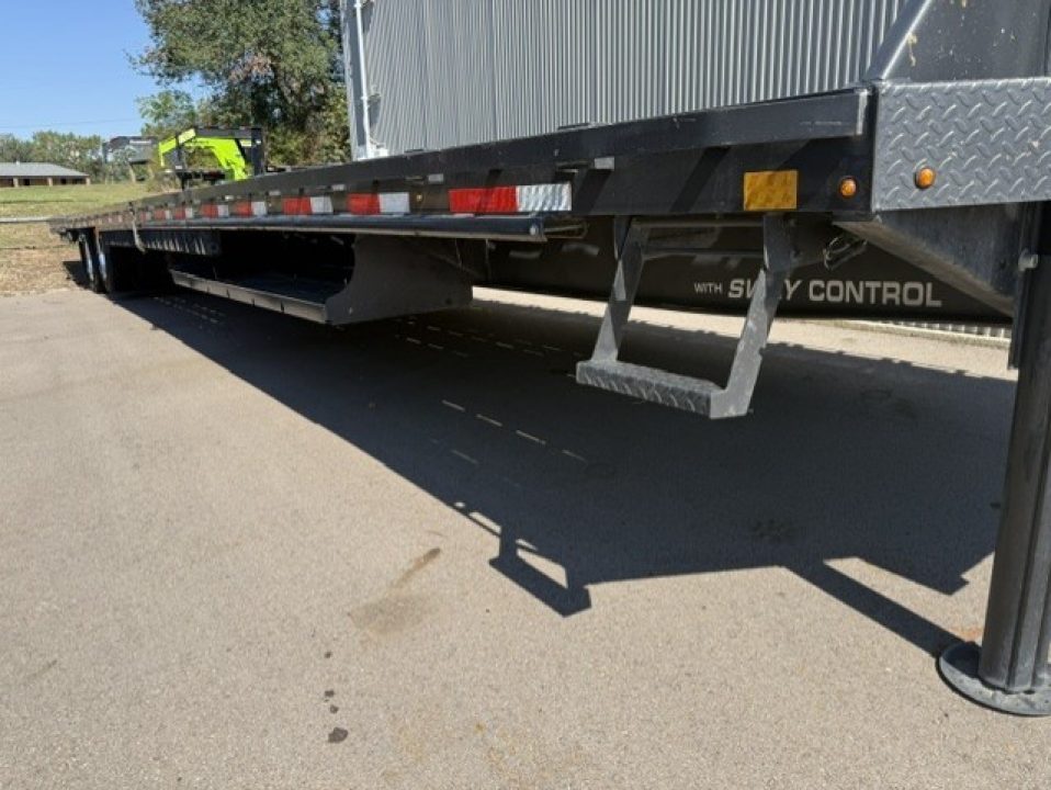 Used 2025 Diamond C Trailers FMAX216HDT 2.0 - PA Equipment Trailer