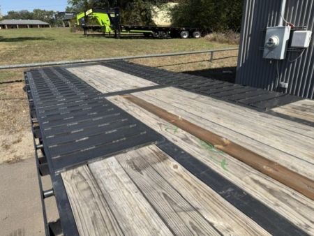 Used 2025 Diamond C Trailers FMAX216HDT 2.0 - PA Equipment Trailer