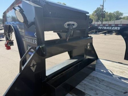 Used 2025 Diamond C Trailers FMAX216HDT 2.0 - PA Equipment Trailer