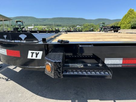 New PJ Trailers 22' Hydraulic Dampening Tilt (TY)