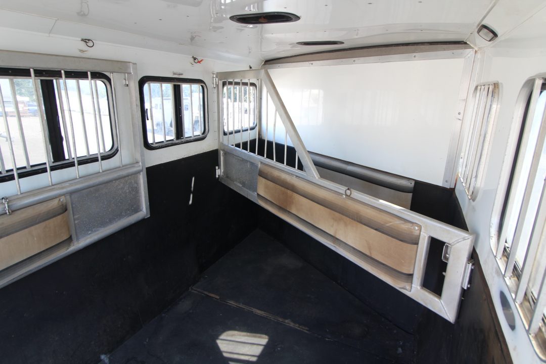 Used 2007 SilverLite 3 Horse Trailer