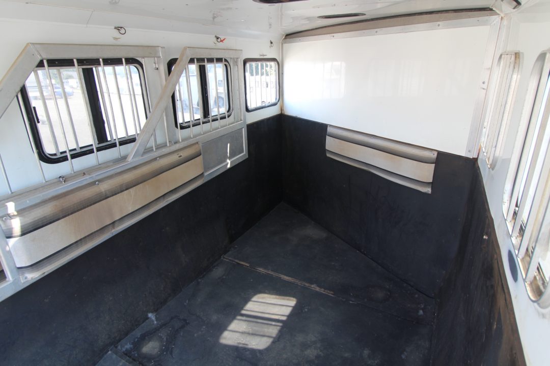 Used 2007 SilverLite 3 Horse Trailer