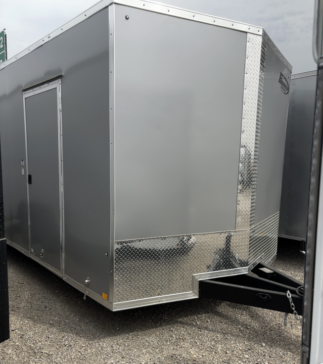 New 2026 Formula Trailers 8.5X24 CONQUEST ENCLOSED SE FLAT TOP VNOSE 10K WITH RAMP